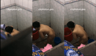 Quay lén em hàng xóm có cặp vú to