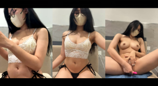 Gái 1 con live thủ dâm